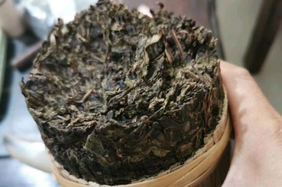 黑茶調(diào)理婦科病，女人喝黑茶好處太多了！