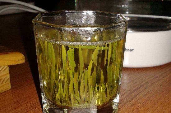 冷泡茶用什么茶葉最好，什么樣的茶適合冷泡？