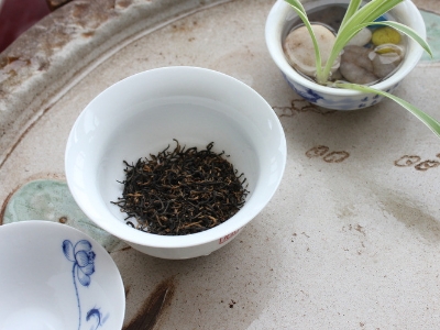 喝茶的好處和壞處分別是什么，長(zhǎng)期喝茶有什么危害？