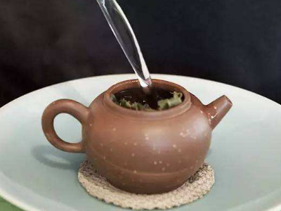 鐵觀音的泡法，水溫100°C最佳第一泡不能喝