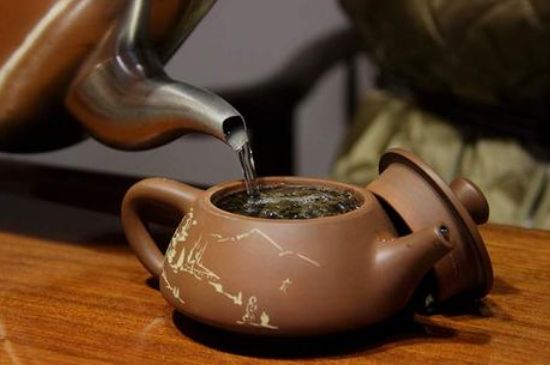 各類(lèi)茶的注水方式，不同的茶泡茶時(shí)怎么注水