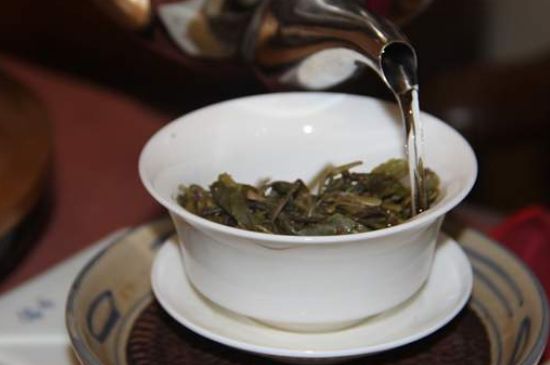 各類(lèi)茶的注水方式，不同的茶泡茶時(shí)怎么注水