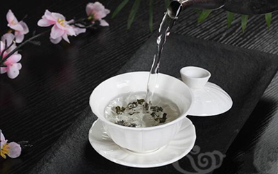 三才蓋碗的正確拿法，三才蓋碗抓碗法圖解