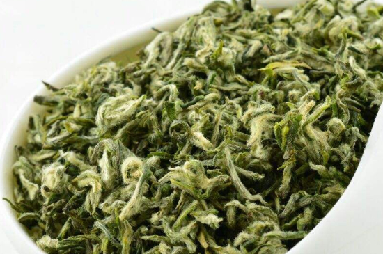 真假碧螺春泡水后區(qū)別，蘇州洞庭碧螺春怎樣鑒別好壞？