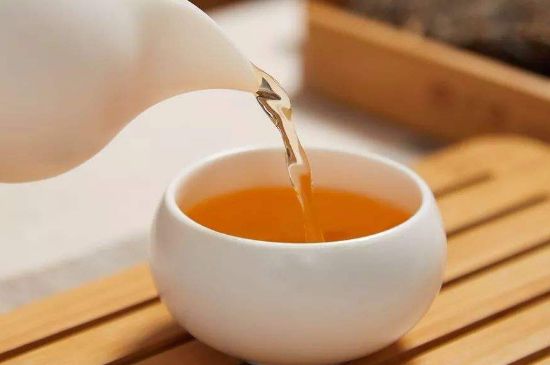 泡好的茶水放冰箱能保存多久，泡好的茶冷藏放多久？