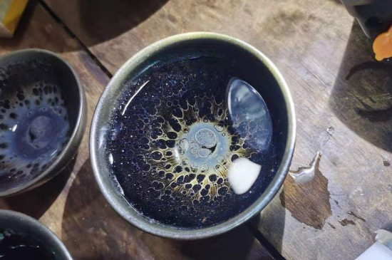 怎么鑒別建盞化學釉，真假建盞的對比與辨別