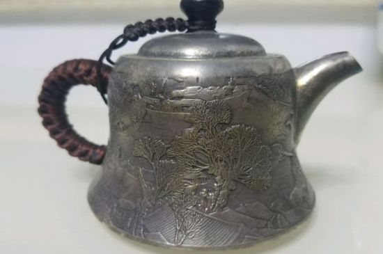 銀壺泡茶后為什么會變黑，銀壺內(nèi)膽發(fā)黑怎么辦