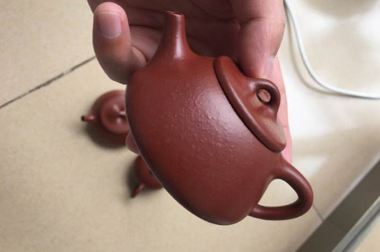 朱泥壺適合泡紅茶嗎，紅茶適合泡紫泥還是朱泥壺