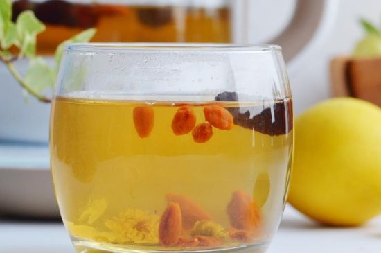 菊花茶的最佳搭配有哪幾樣，菊花茶和什么搭配喝效果好？