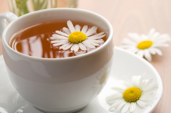 經(jīng)常菊花泡水好嗎，喝菊花茶有什么好處？