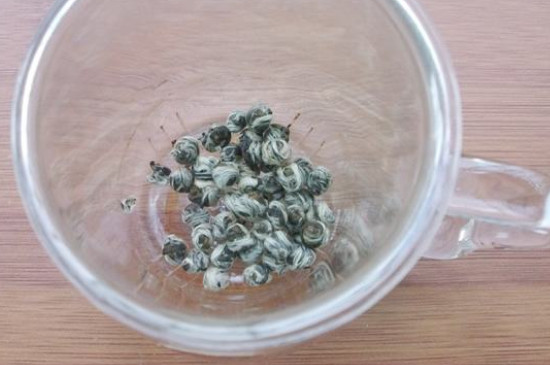 茉莉龍珠茶男人能喝嗎，男性夏季可以喝龍珠茶嗎