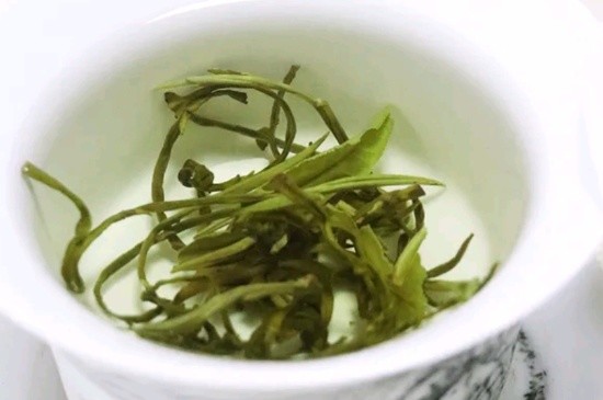 茉莉香珠跟龍珠有什么區(qū)別嗎，茉莉龍珠和茉莉香珠那個(gè)好？