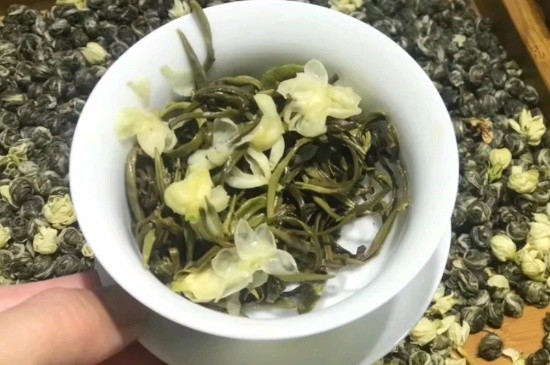 茉莉香珠跟龍珠有什么區(qū)別嗎，茉莉龍珠和茉莉香珠那個(gè)好？