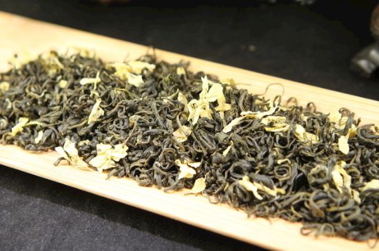 炒花飄雪是什么茶，花茶炒花是什么意思