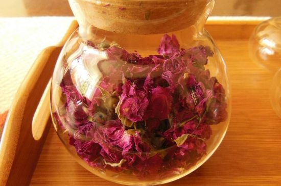 好玫瑰花茶多少錢一斤啊，玫瑰花茶價(jià)格多少錢合理？