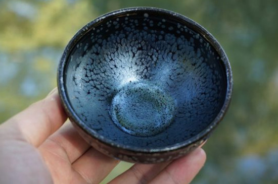 怎么鑒別建盞化學釉，真假建盞的對比與辨別