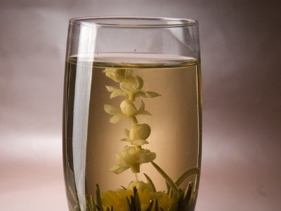 女孩喝茉莉茶的好處，茉莉花茶女生喝好嗎？