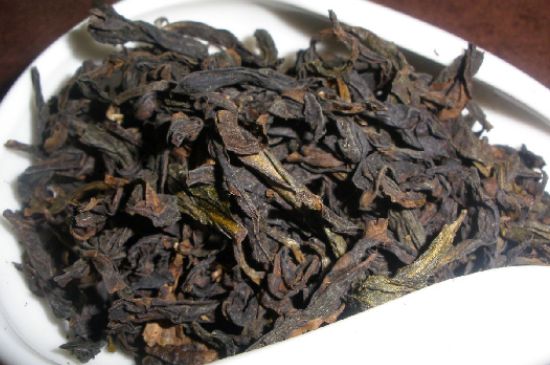 肉桂茶和大紅袍哪個貴，武夷山肉桂與大紅袍的價格比較