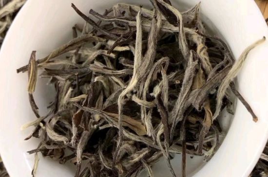 三年白茶賽砒霜，這是真的嗎？