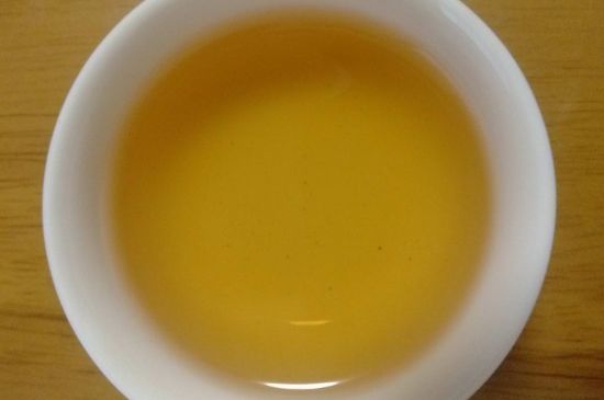 肉桂茶和大紅袍哪個貴，武夷山肉桂與大紅袍的價格比較