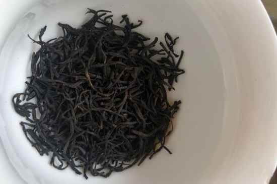 正山小種第一泡要倒掉嗎，正山小種能沖幾泡